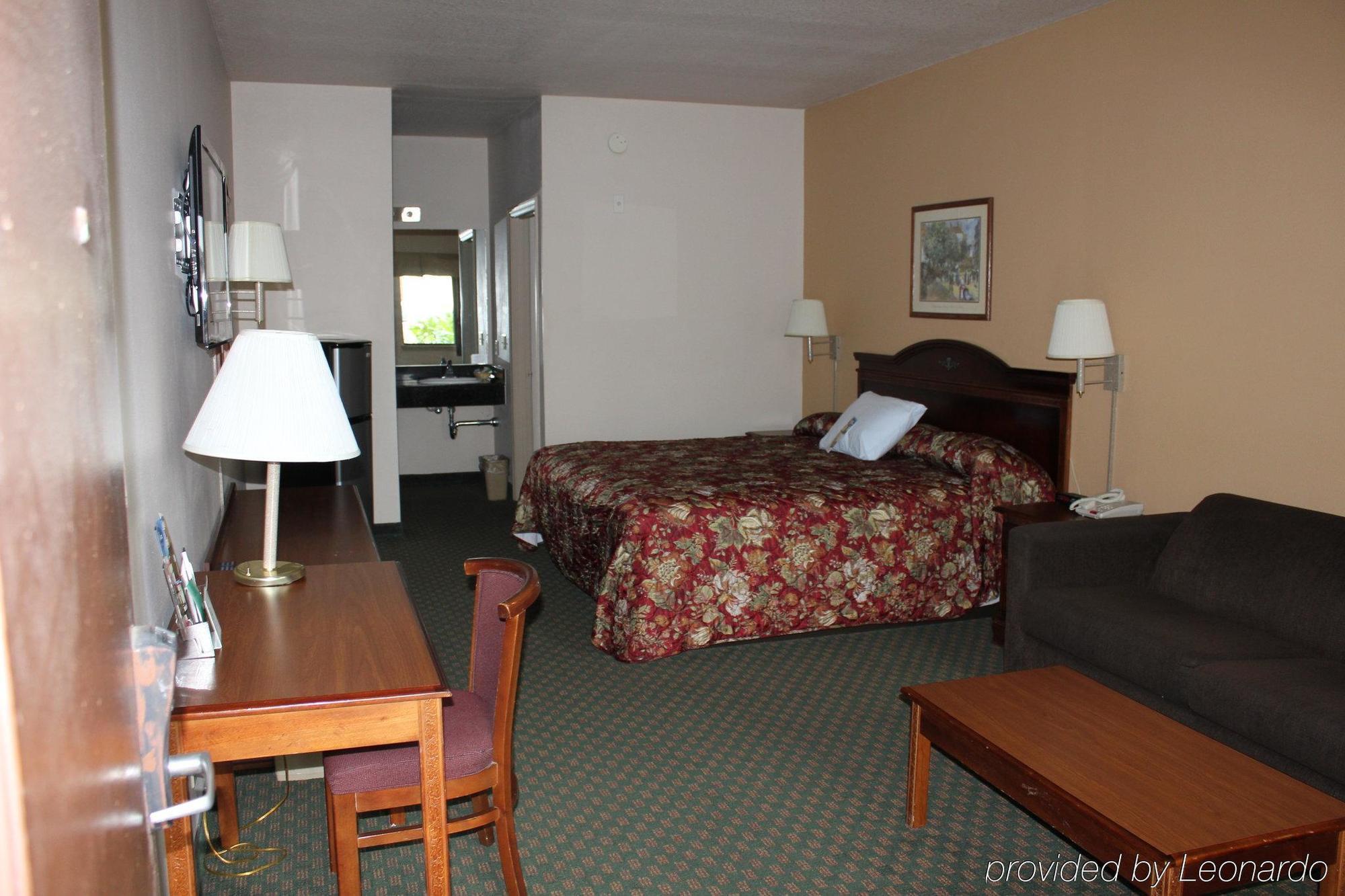 Lone Star Inn And Suites Виктория Екстериор снимка