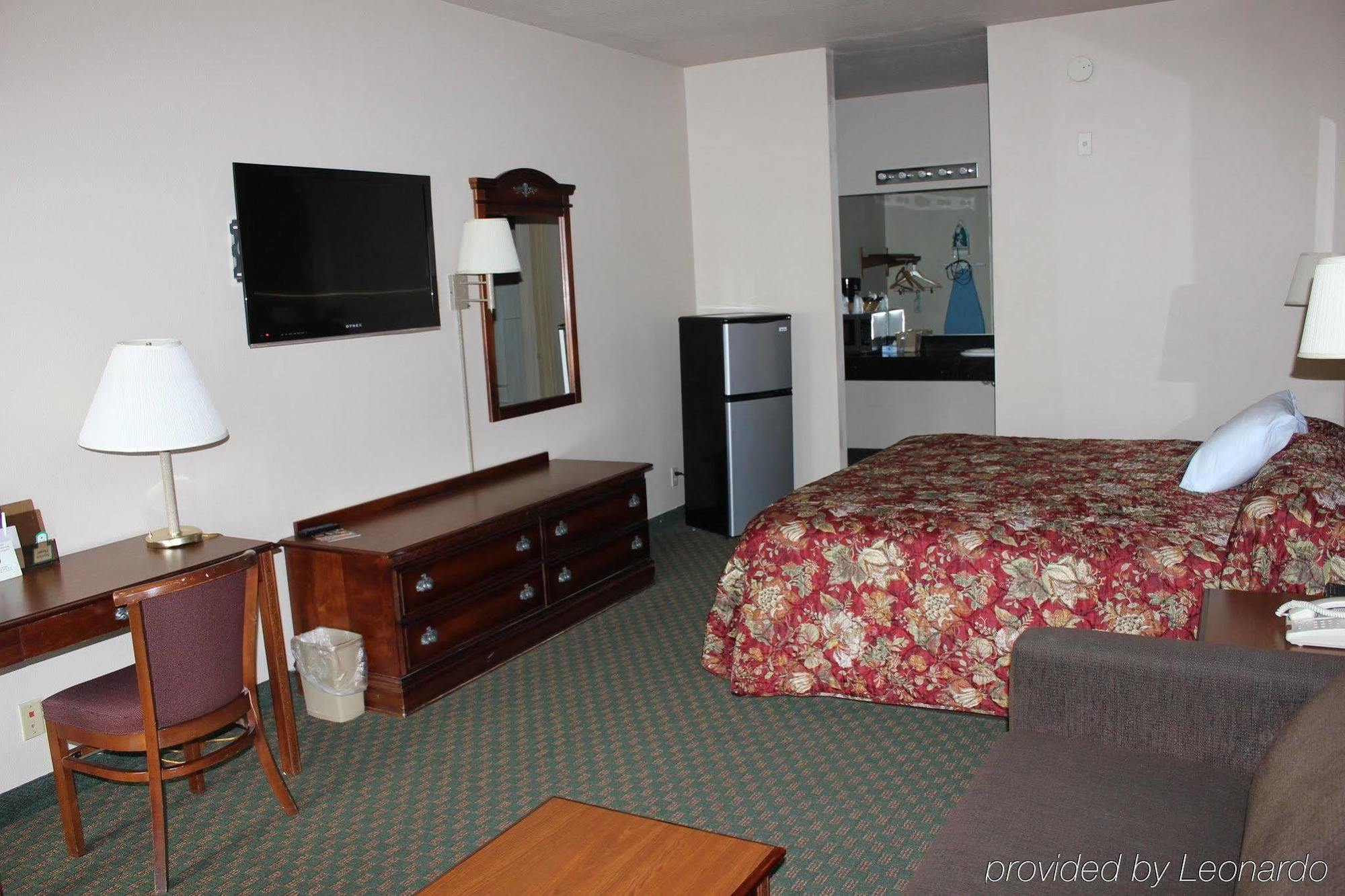 Lone Star Inn And Suites Виктория Екстериор снимка